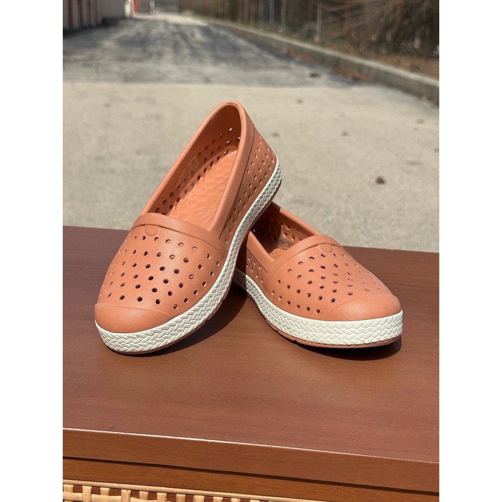 Joybees‎ Women's Slip On Shoes Size 6 Coral Lightweight Comfort Flats